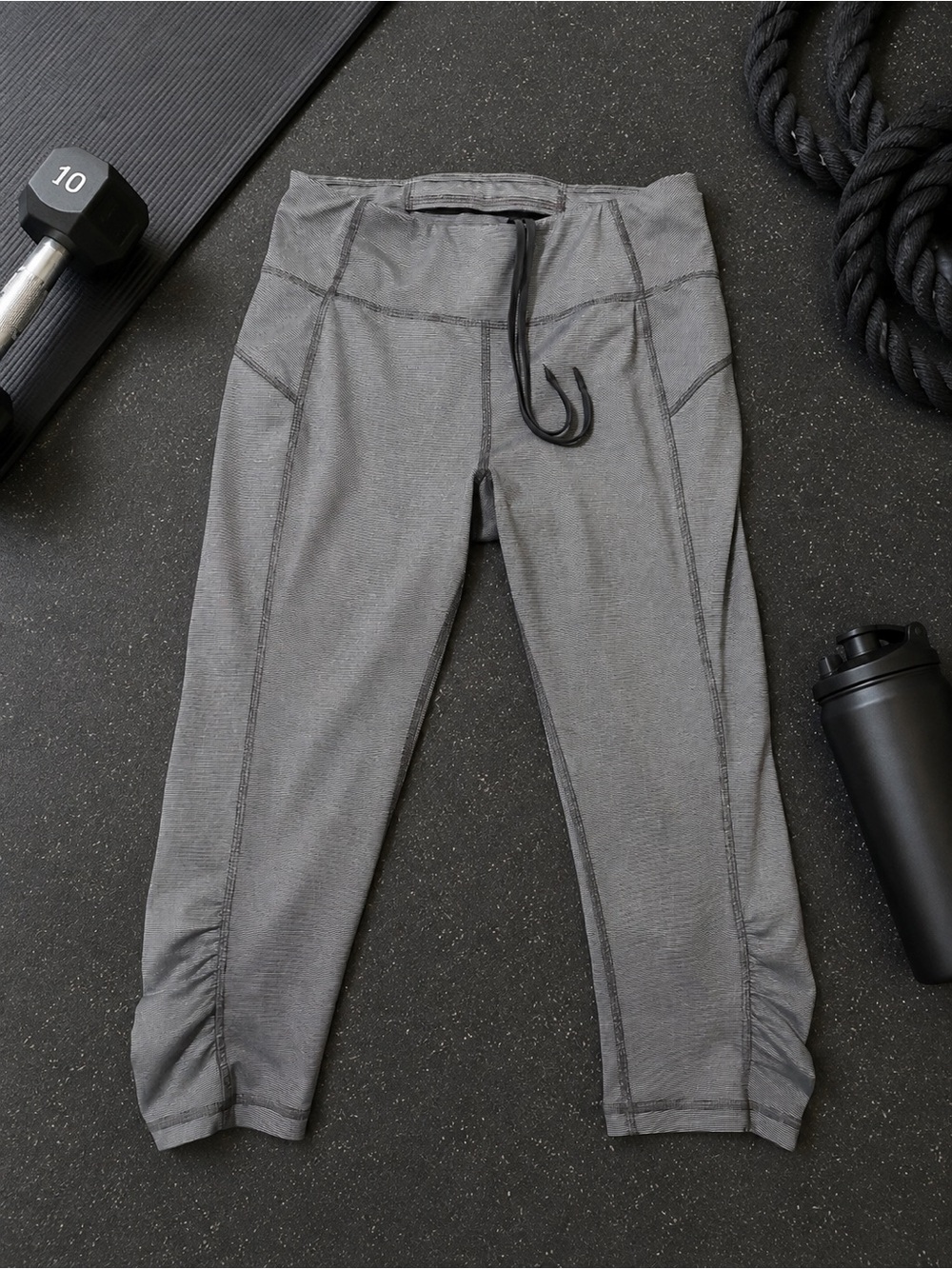 Women's Gray Active Danskin Capri Pants Size Small